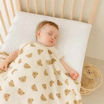 Couverture bébé mousseline de coton motif ours beige