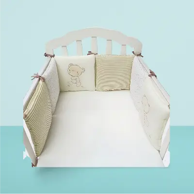 Tour de lit bébé classique beige pare-chocs