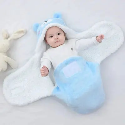 Bébé installé dans un nid d’ange chaud rose