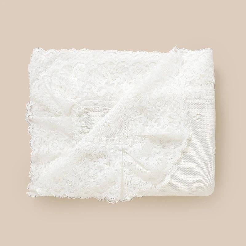 Couverture bébé tricot en coton blanche