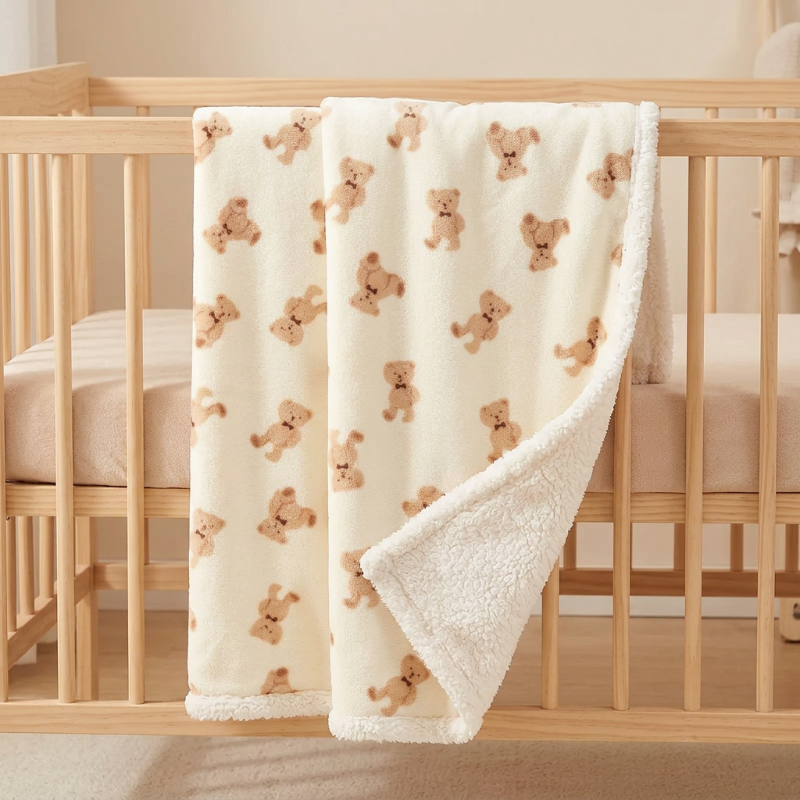 Couverture chaude bébé lapins créme, doublure effet laine d'agneau