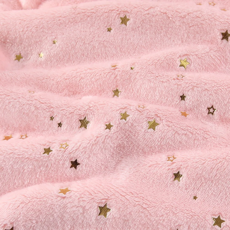 Couverture lit bébé rose à étoiles 
