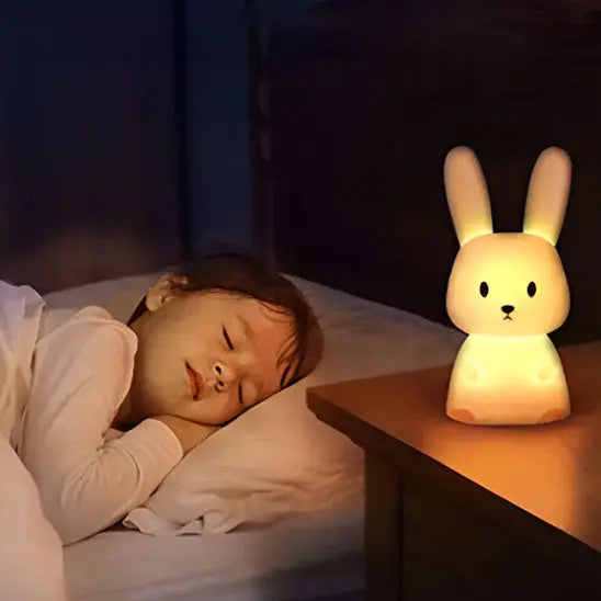 Enfant endormi avec veilleuse bebe lapin rechargeable Portable et légère