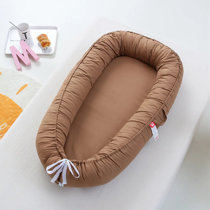 Réducteur de lit bébé | Marron