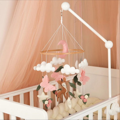 Mobile bébé fille suspendu apaisant