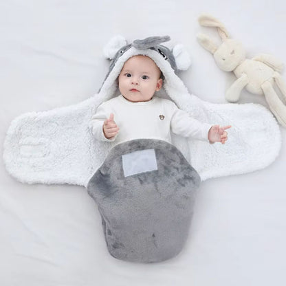 Nid d’ange bébé gris avec capuche intégrée 