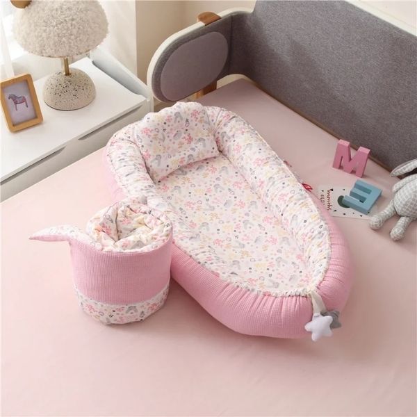 Reducteur de lit bebe fille confortable et molleux