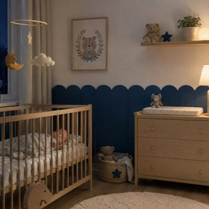 Sticker mural chambre bébé bleu marine au-dessus du lit