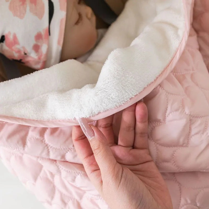 couverture de portage rose doublure douce effet peluche