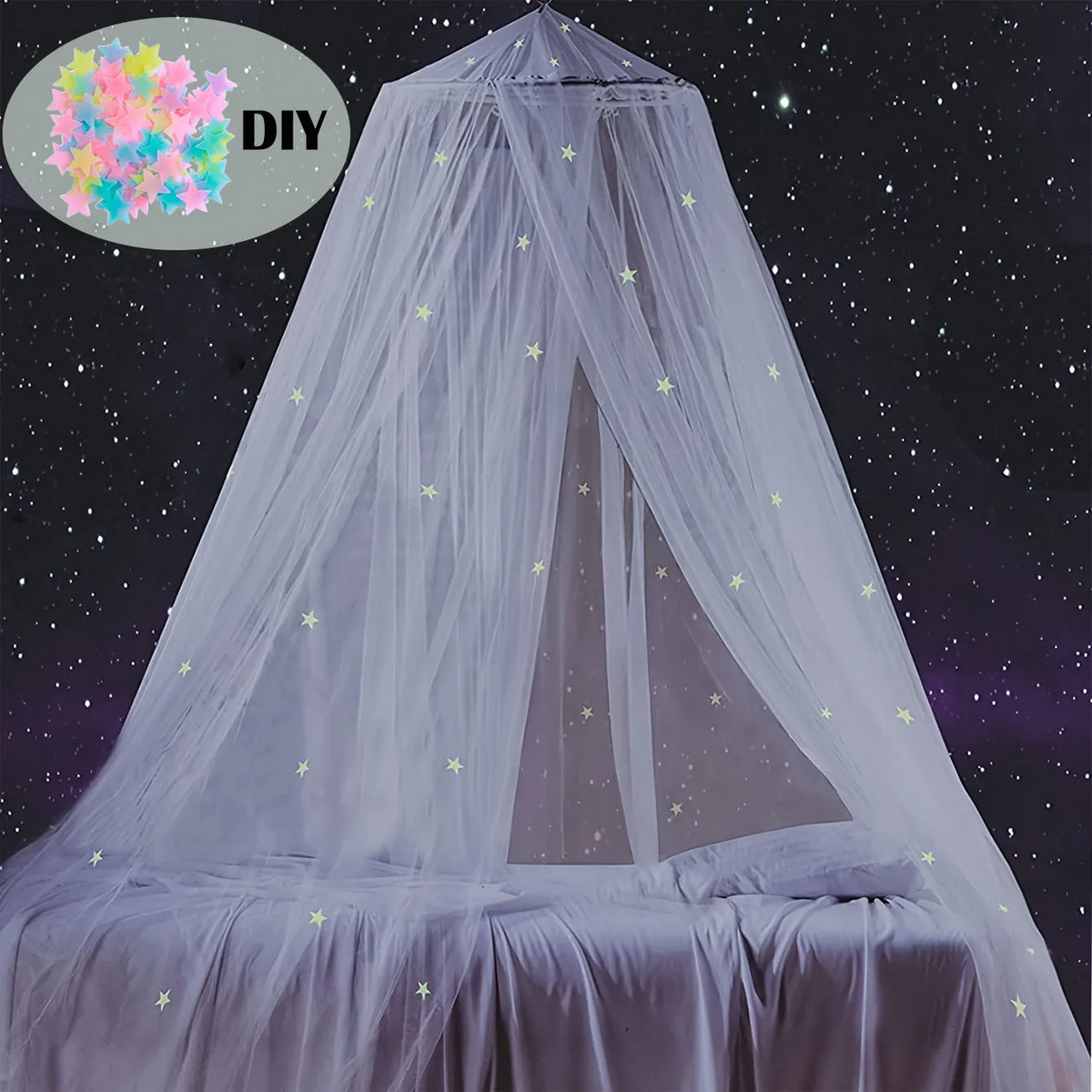 ciel de lit moustiquaire blanc étoiles qui brillent dans le noir