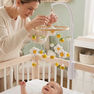 Mobile bébé thème floral