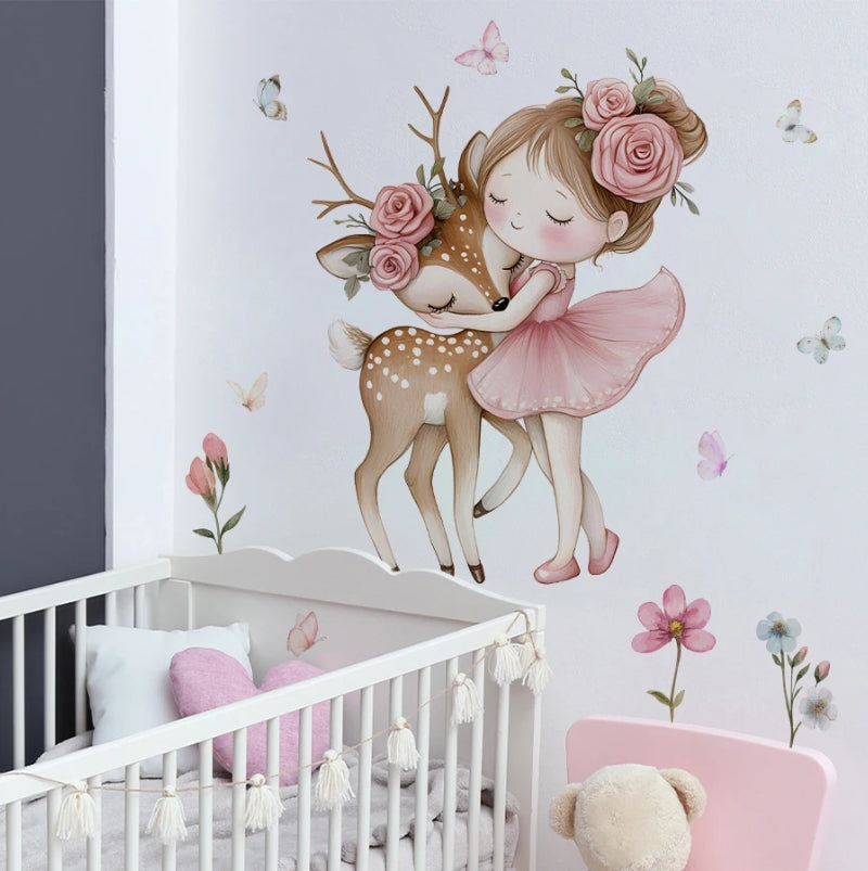 stickers muraux fille faon dans une chambre de bébé