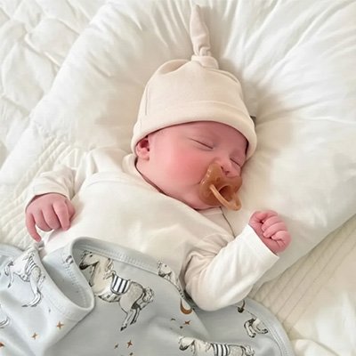 Tétine bébé ergonomique