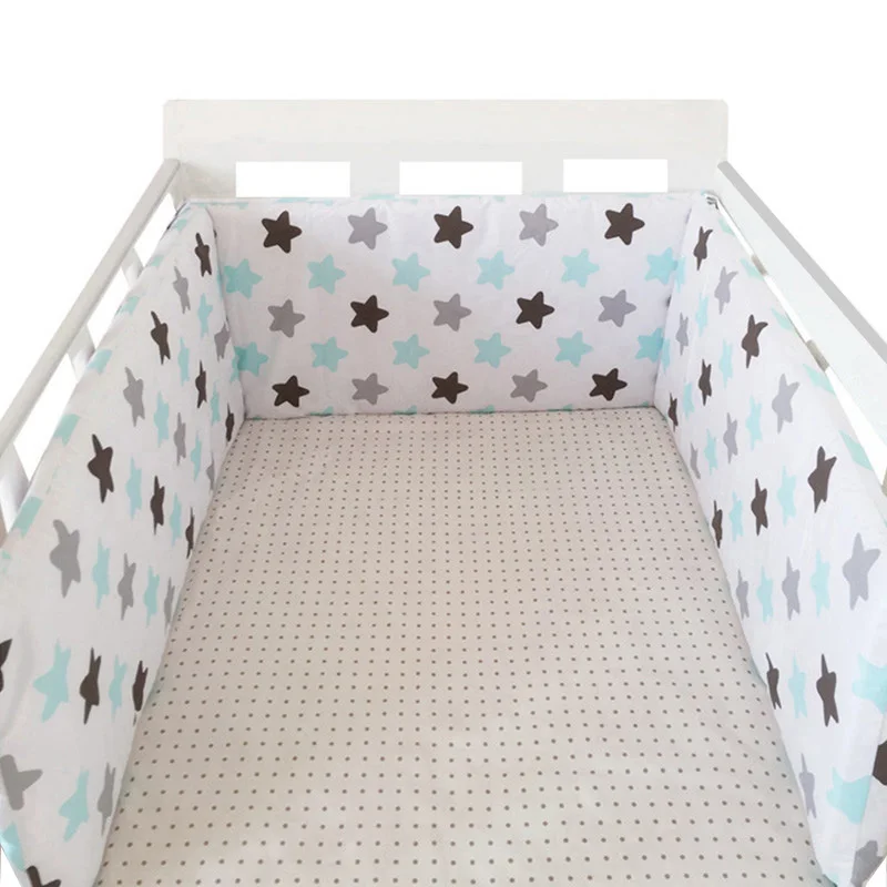 tour-de-lit-bebe-garcon-motif-etoile