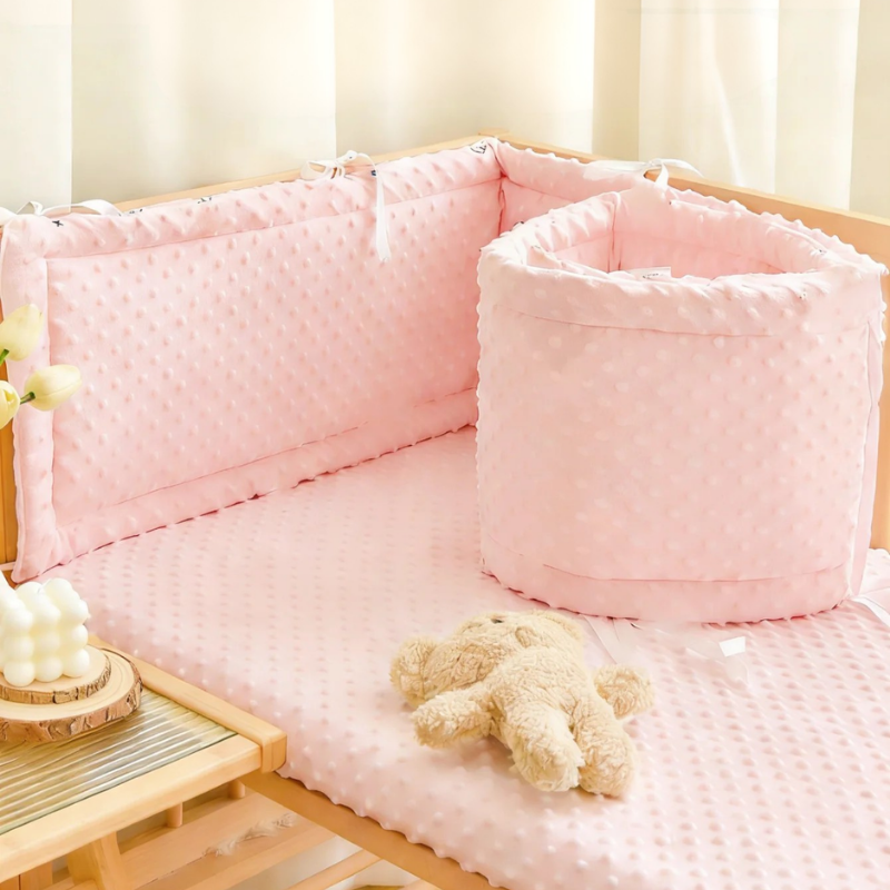 tour-de-lit-pour-bebe-rose