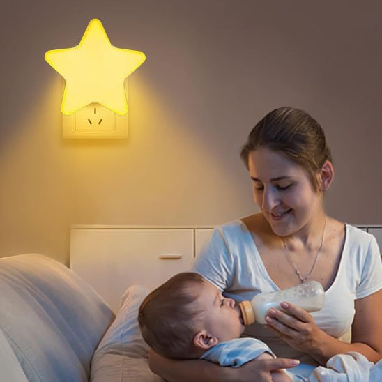 Veilleuse bébé étoile LED.